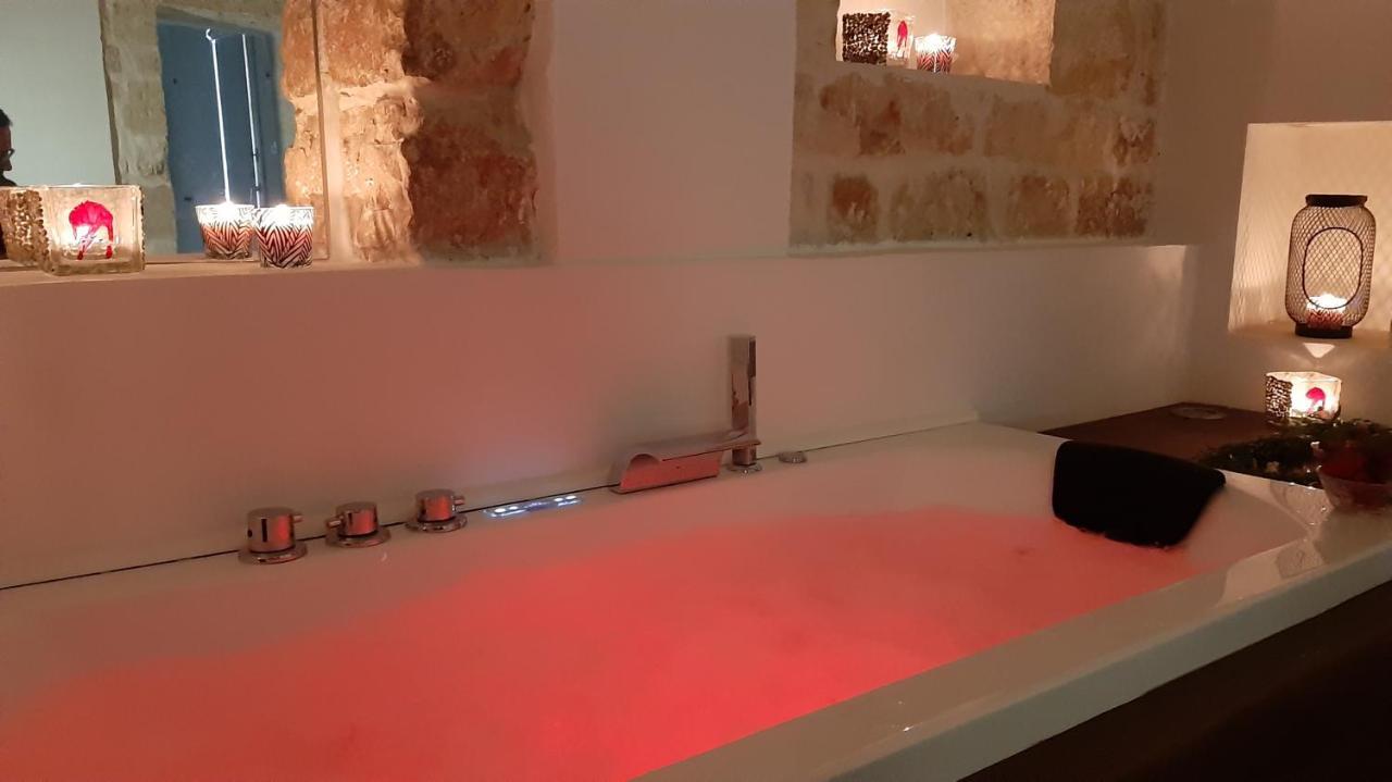 Dimora Ducabianco Bed & Breakfast Monopoli Eksteriør bilde